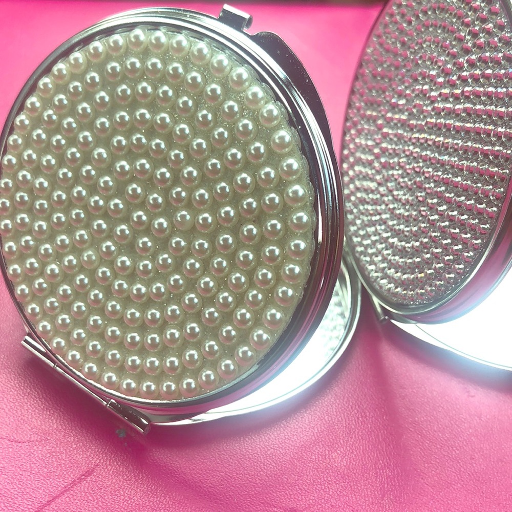 PEARL/STONE EMBELLISHED MIRROR WALLET❤️SOLD❤️